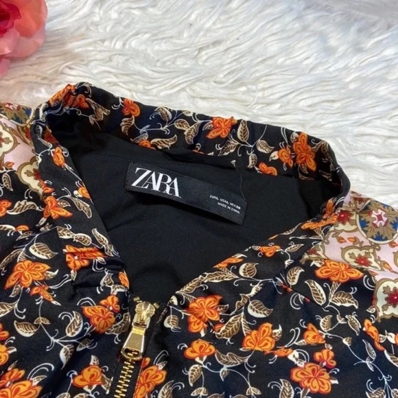 Zara Satin Floral Baroque Print Bomber Zip Front Jacket (sz L) - Picture 3 of 11